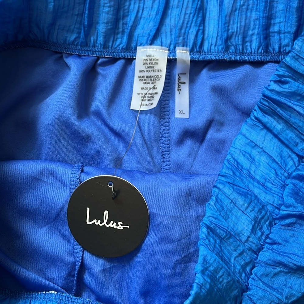 NWT Lulu's Blue Shorts Vibrant and Relaxed - Picture 2 of 3